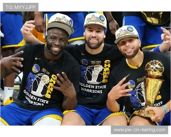 勇士的年轻阵容面临巨大挑战,库里受困于阵容不稳