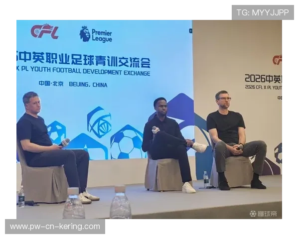 足球联赛在青训扶持中鼓励俱乐部与学校共建训练基地与课程，足球俱乐部青训发展计划